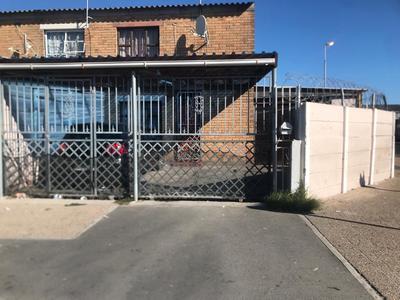House For Sale in Manenberg, Cape Town