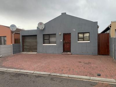 House For Sale in Montana, Cape Town