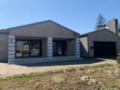 House For Sale in Sarepta, Kuilsriver